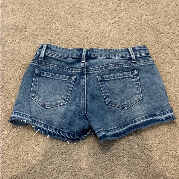 Brand New Tractr designer jean shorts - Picture 2 of 3